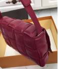 Сумка Bottega Veneta Padded Cassette Bag Cherry
